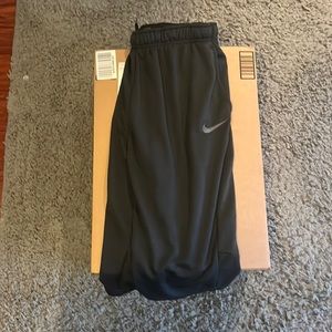 Nike Dry Fit Shorts XXL - Longer Length